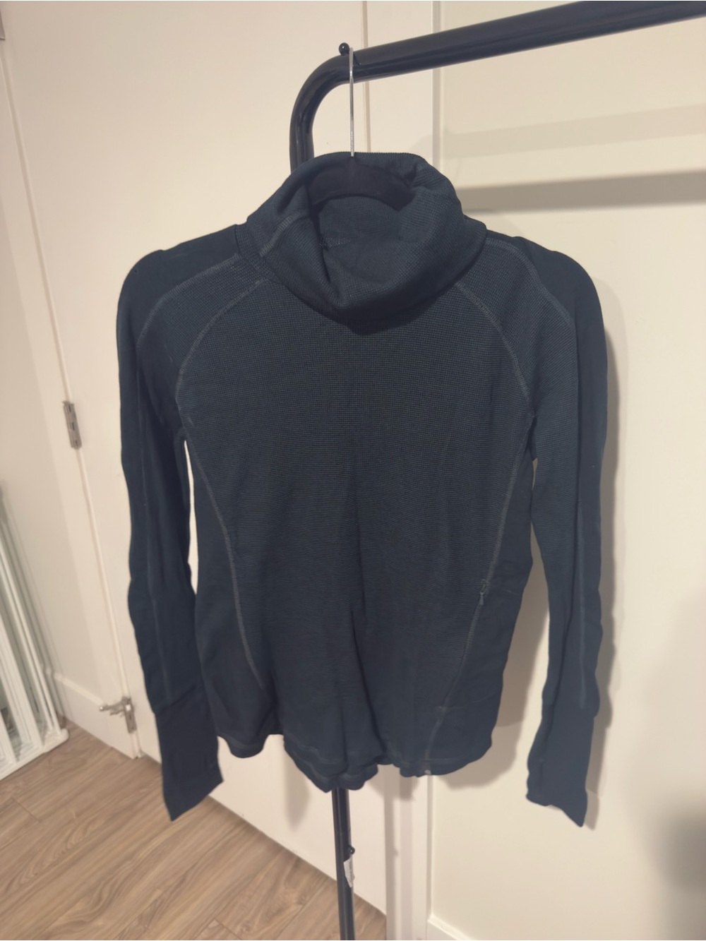 Mountain Hardwear Women's Long Sleeve Turtleneck - Dark Green